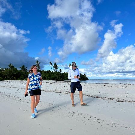 Отель Island Guest Maamendhoo Экстерьер фото