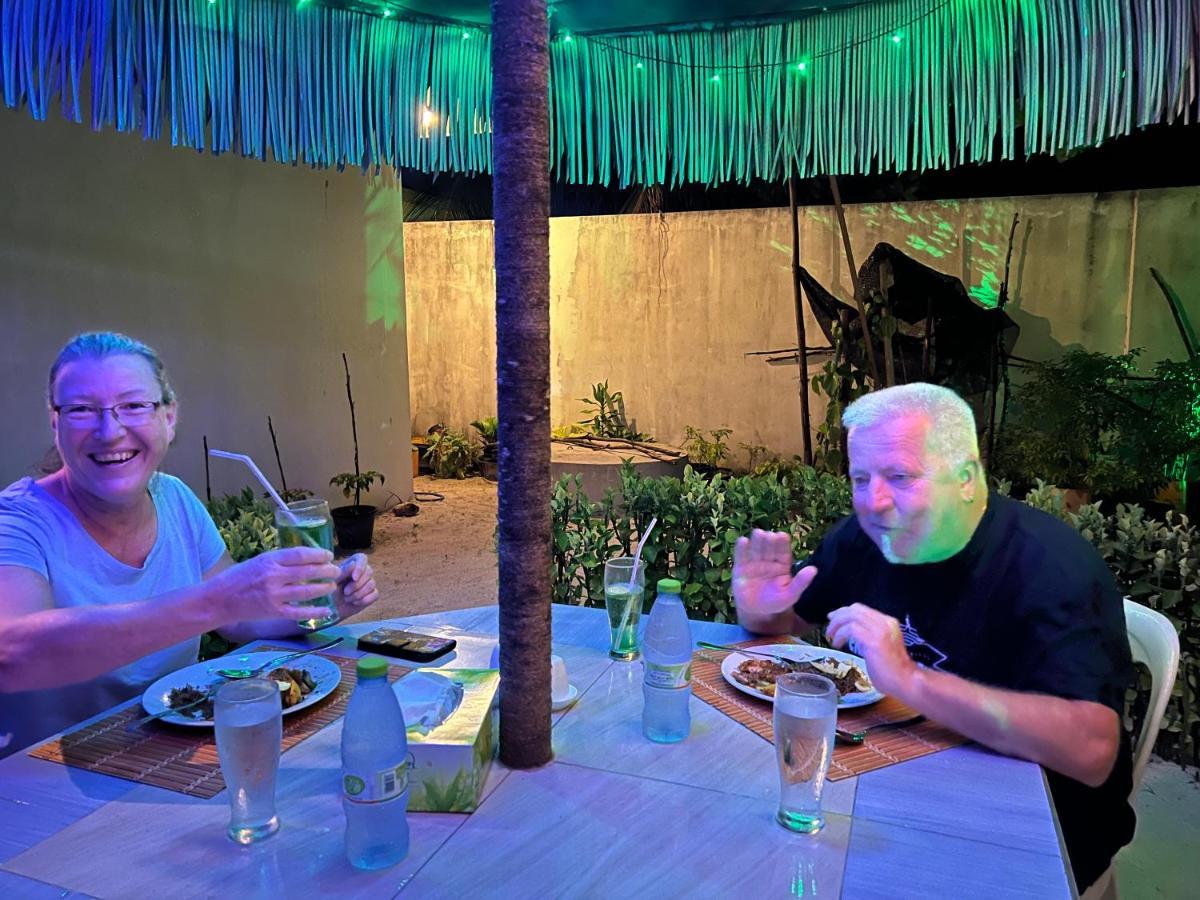 Отель Island Guest Maamendhoo Экстерьер фото