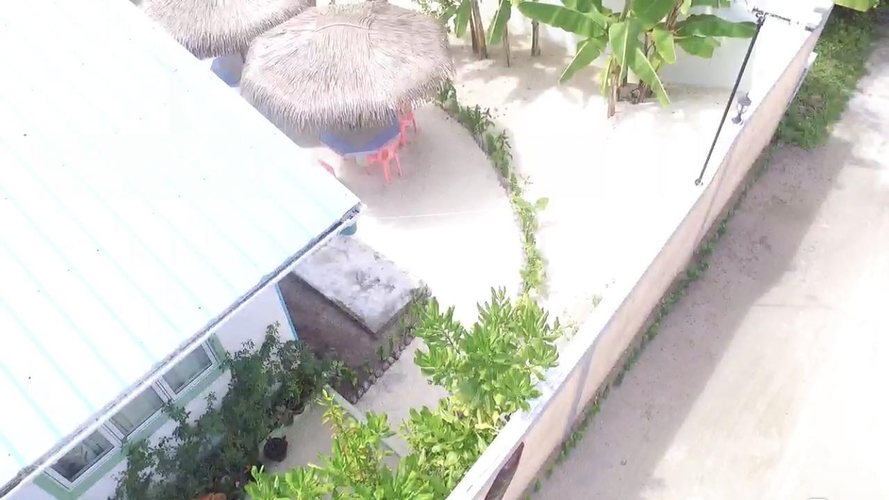 Отель Island Guest Maamendhoo Экстерьер фото
