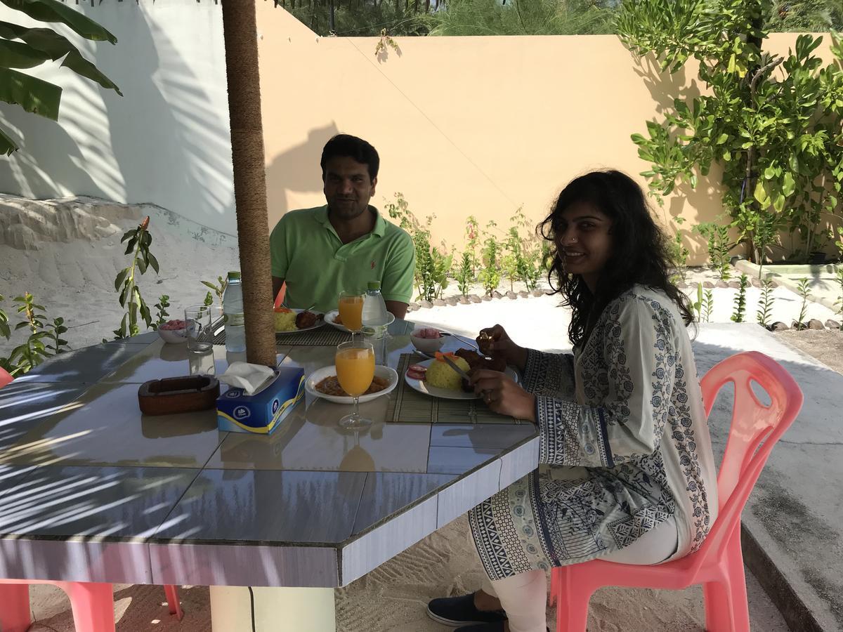 Отель Island Guest Maamendhoo Экстерьер фото