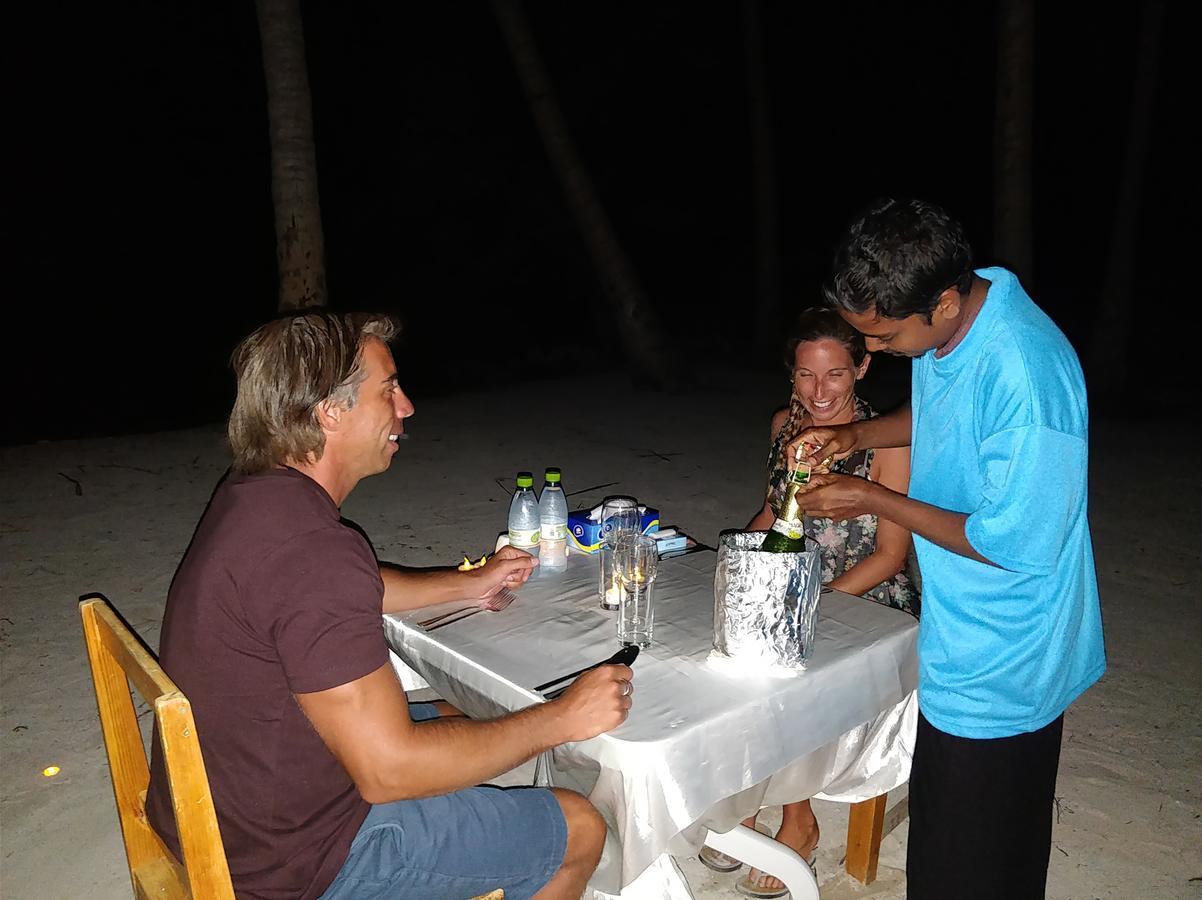 Отель Island Guest Maamendhoo Экстерьер фото