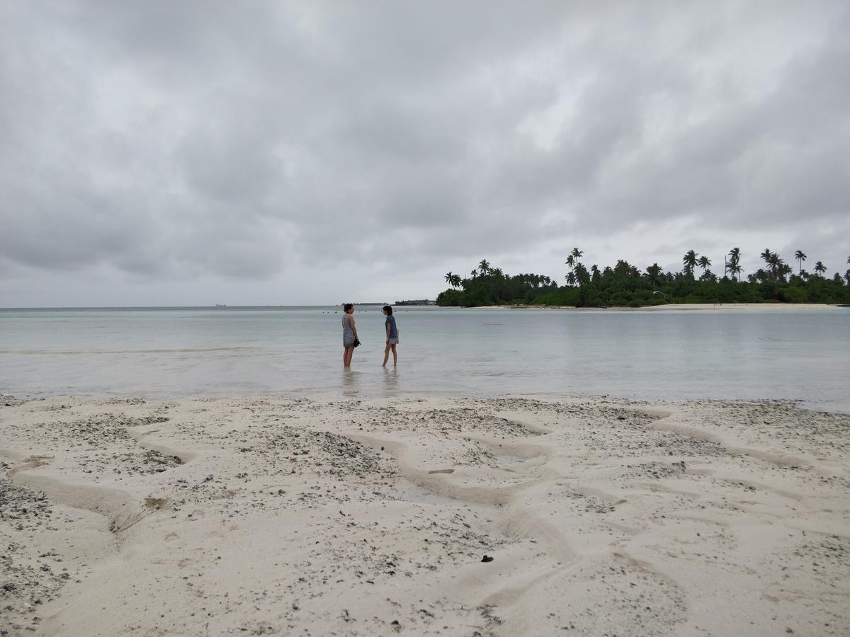 Отель Island Guest Maamendhoo Экстерьер фото