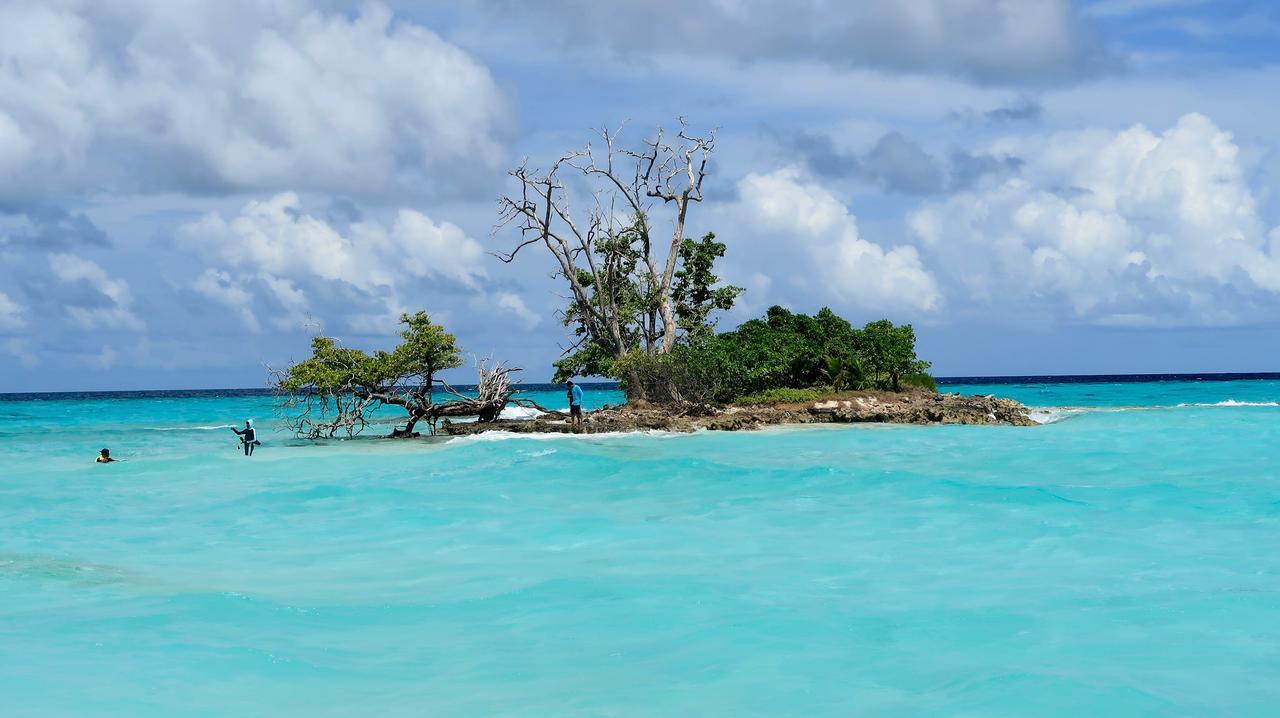 Отель Island Guest Maamendhoo Экстерьер фото